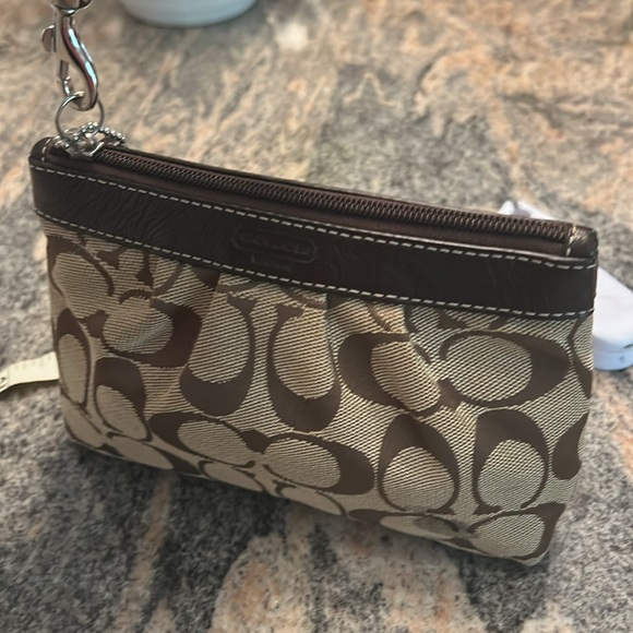 Coach Tan/Brown Signature Canvas Wristlet Clutch with Leather Trim - Picture 2 of 9